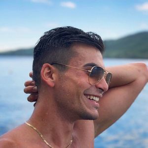 Meet your Posher, Daniel